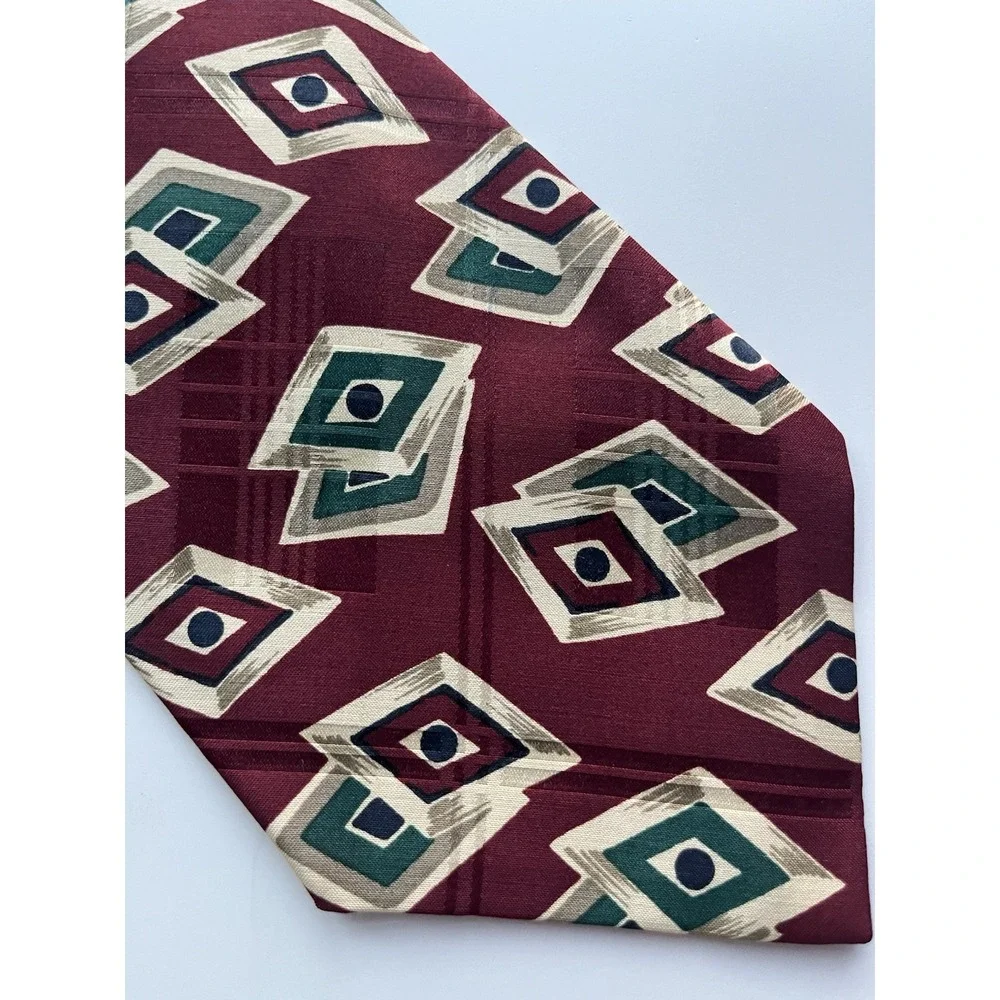 Polo Ralph Lauren Hand Made Neck Tie Burgundy Geometric 57